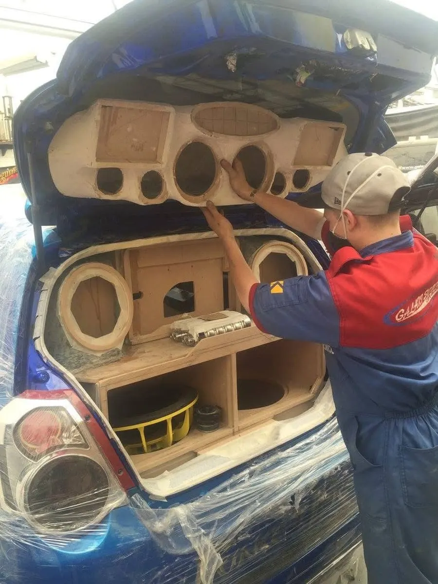 Custom trunk IASCA-grade car audio build Miami